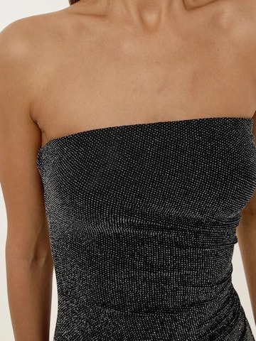 Hiccup Kleid in Schwarz