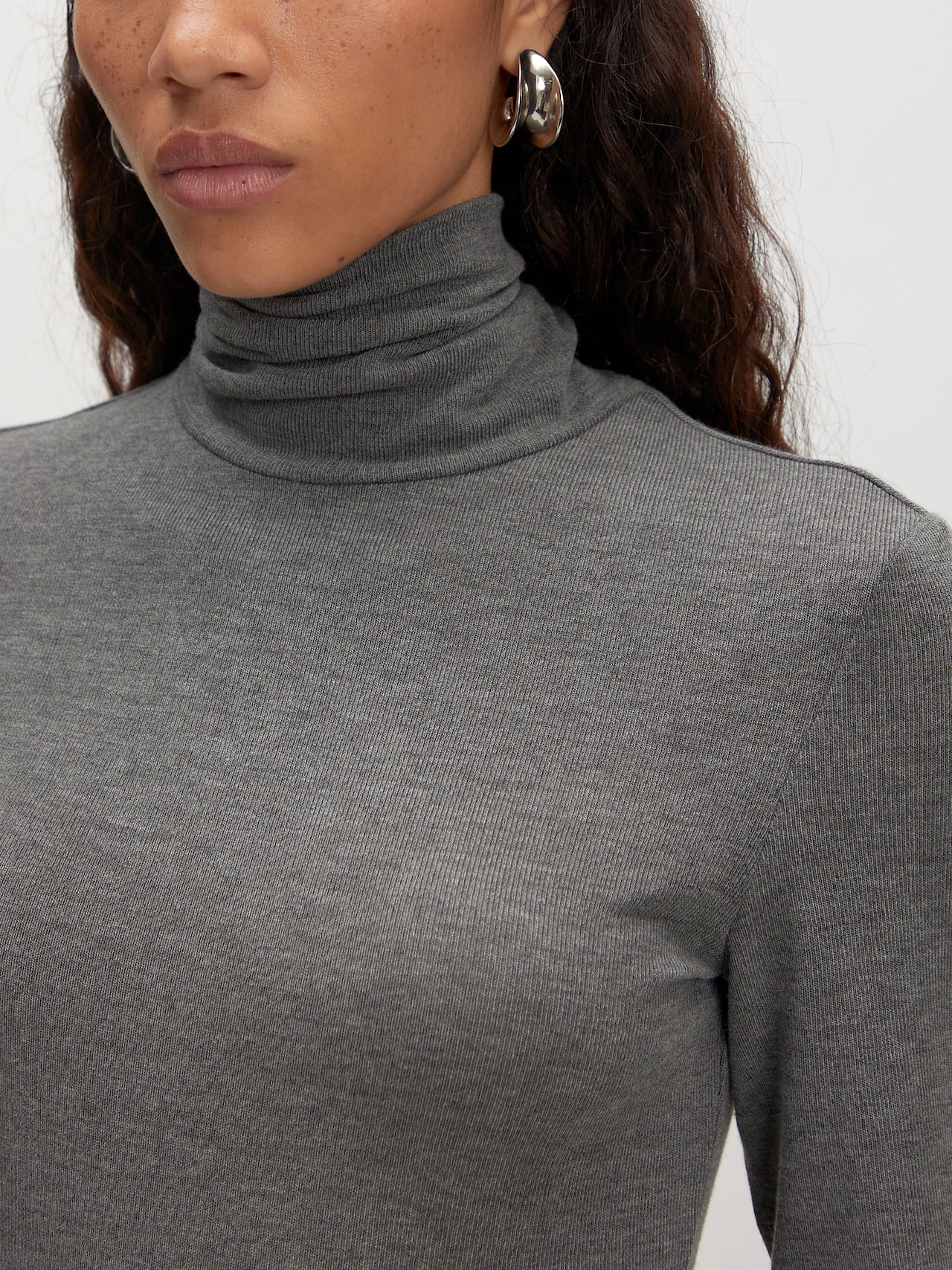 EDITED Produkte Shirt 'Raya' dunkelgrau