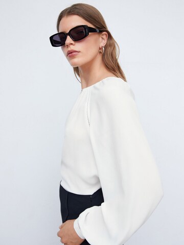 MANGO Blouse in Beige