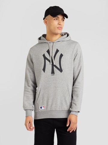 NEW ERA - Sweatshirt 'NEYYAN' em cinzento: frente