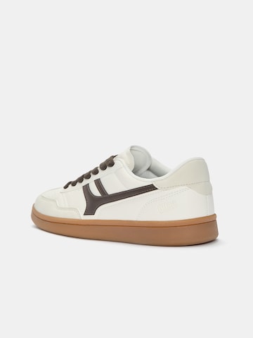 Sneaker bassa di Pull&Bear in beige