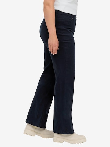 SHEEGO Bootcut Hose in Blau