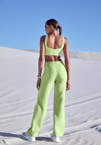 LASCANA ACTIVE Alt laienev Spordipüksid, värv roheline