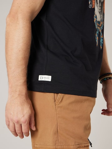 T-Shirt 'WANDER  ' Deeluxe en noir