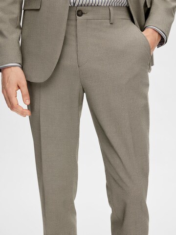 SELECTED HOMME Regular Pantalon 'Liam' in Bruin