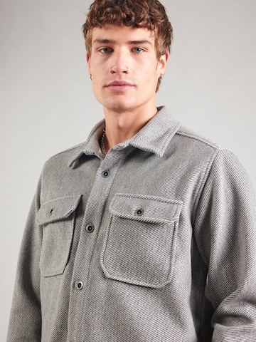 Coupe regular Chemise QS en gris
