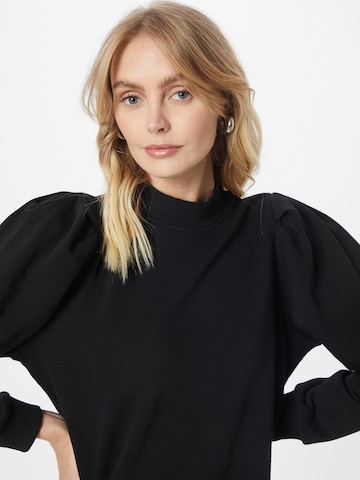 minus Sweatshirt 'Mika' in Schwarz