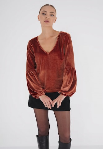 FRESHLIONS Shirt 'Viveka' in Red: front