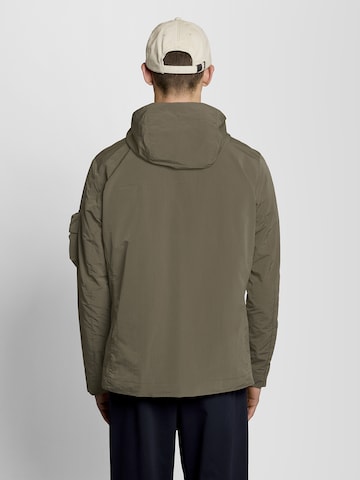 Lyle & Scott Tussenjas in Groen