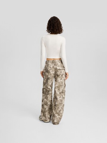 Bershka Loosefit Cargobroek in Beige