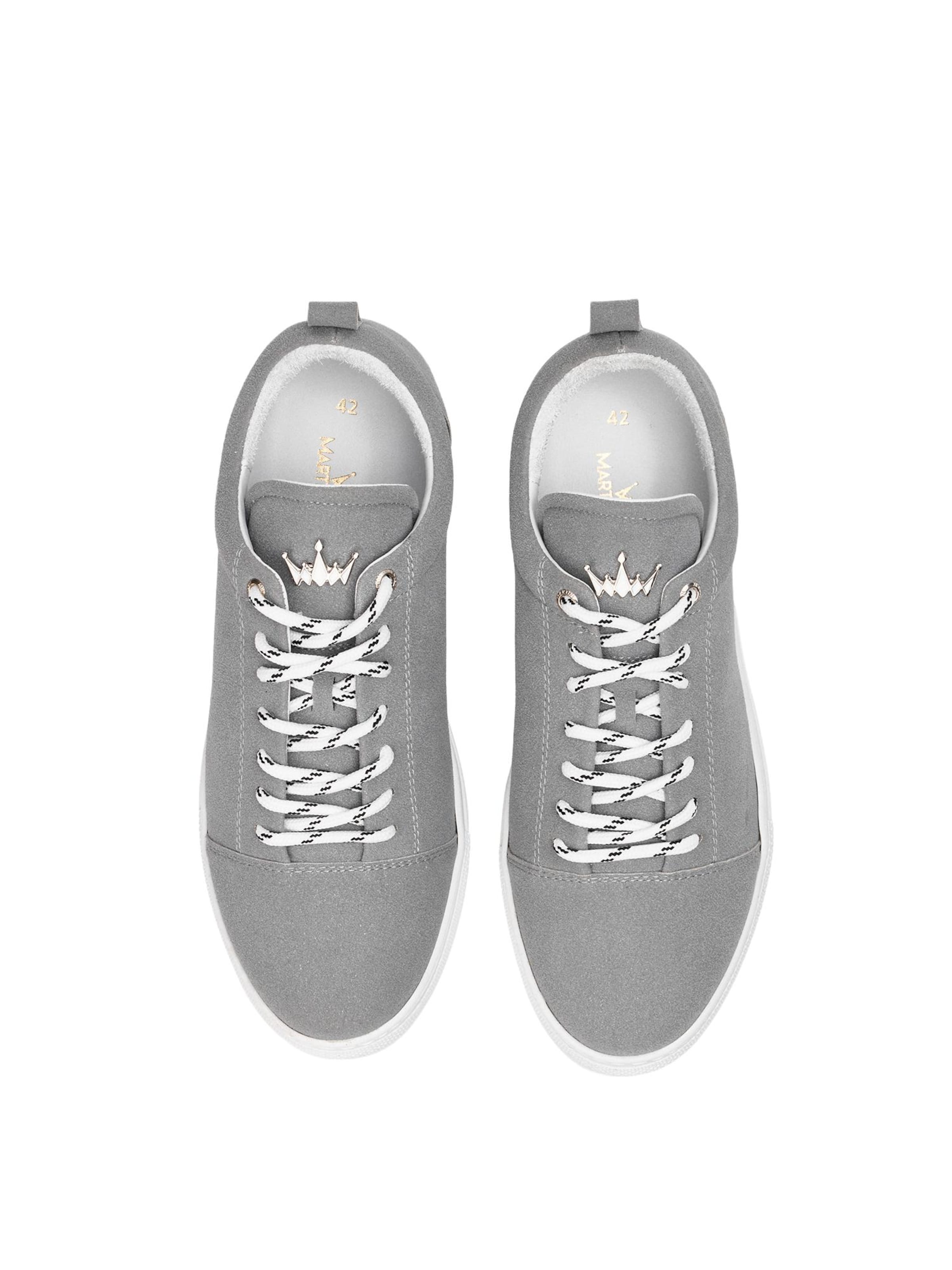 MARTIN VALEN Sneakers laag in Grijs