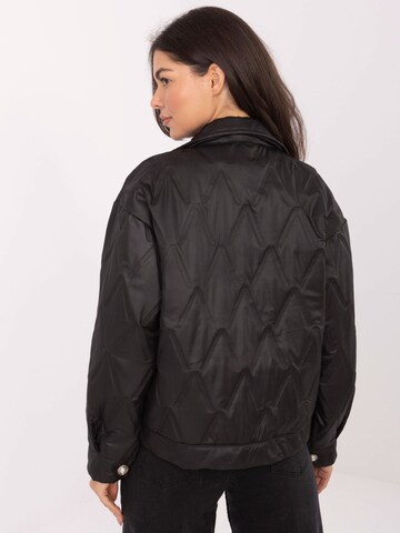 madnezzmilano Übergangsjacke in Schwarz