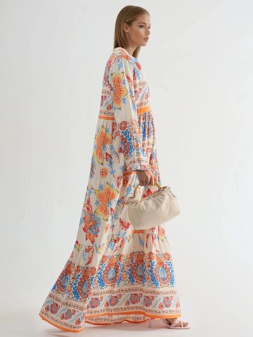 Abito di Hiccup in bianco