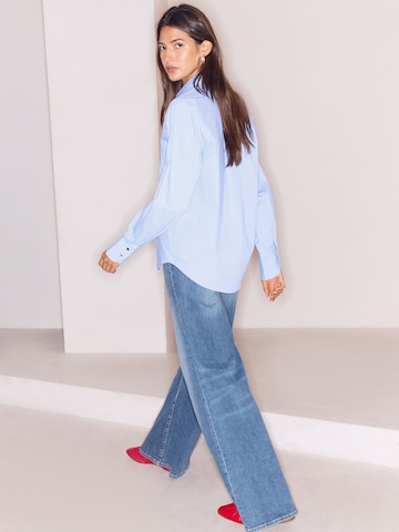 Lipsy Blouse in Blauw