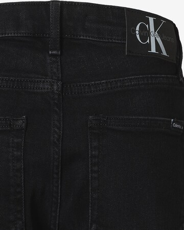 Calvin Klein Jeans Štandardný strih Džínsy - Čierna