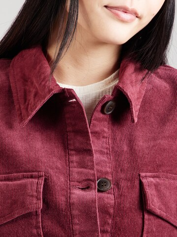 ONLY Between-Season Jacket in Red