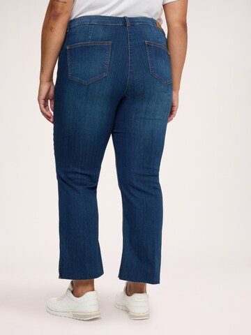 Fiorella Rubino Flared Jeans in Blauw
