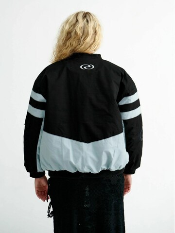 Giacca di mezza stagione ' AlanaRS ' di Résumé in nero