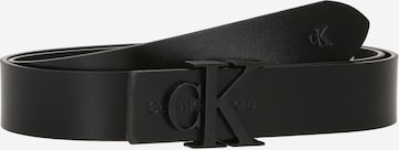 Curea de la Calvin Klein Jeans pe negru: față