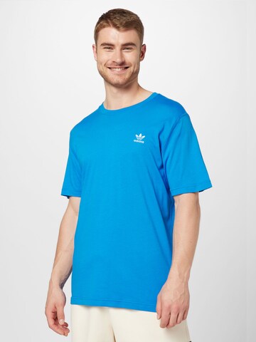 ADIDAS ORIGINALS T-Shirt 'Trefoil Essentials' in Blau: predná strana