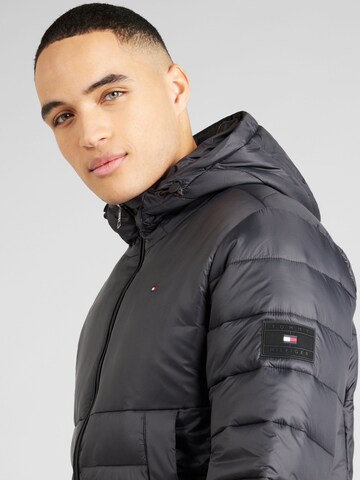 TOMMY HILFIGER Winter Jacket in Black