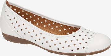 GABOR Ballet Flats in White: front