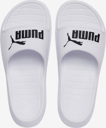 Claquettes / Tongs PUMA en blanc