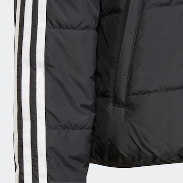 Geacă de iarnă 'Adicolor' de la ADIDAS ORIGINALS pe negru