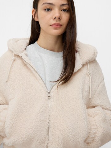 Bershka Jacke in Weiß