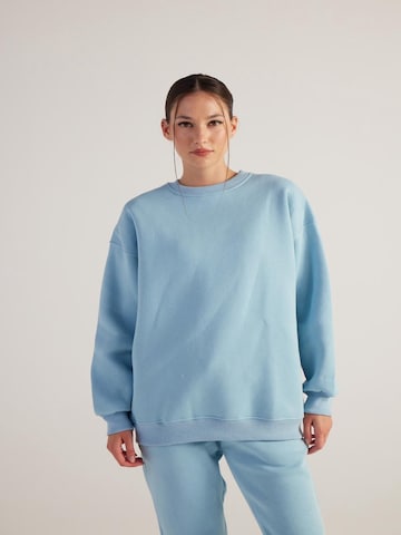 HOLLY LOLLY Sweatshirt in Blue