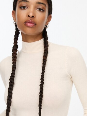 Pull&Bear Tröja i vit