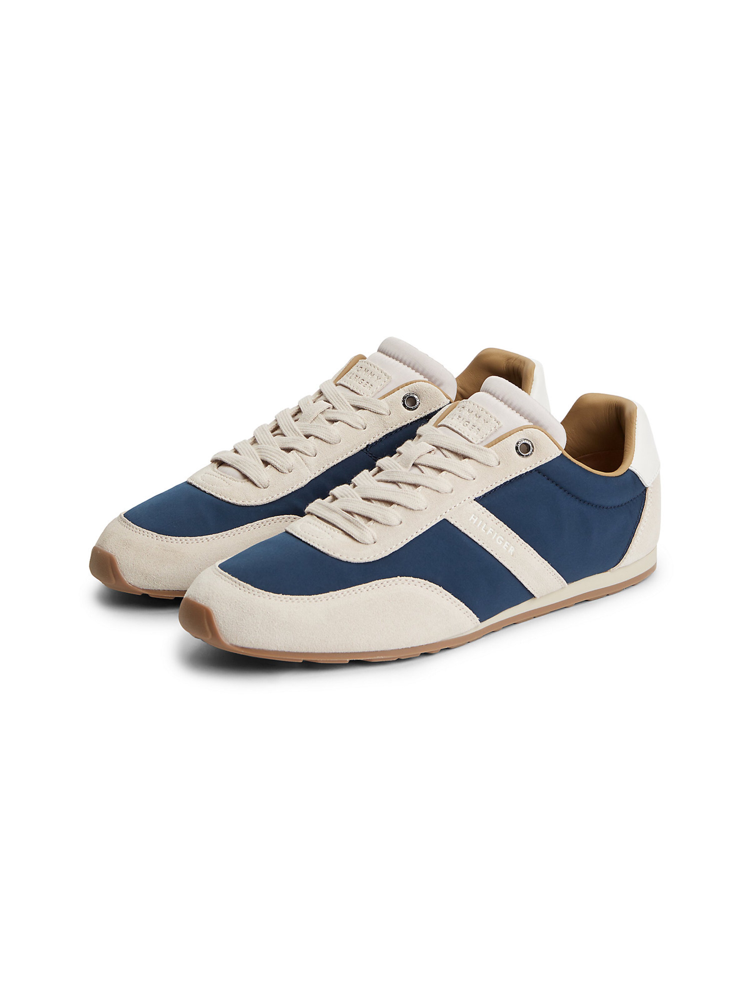 TOMMY HILFIGER Sneaker in Weiß