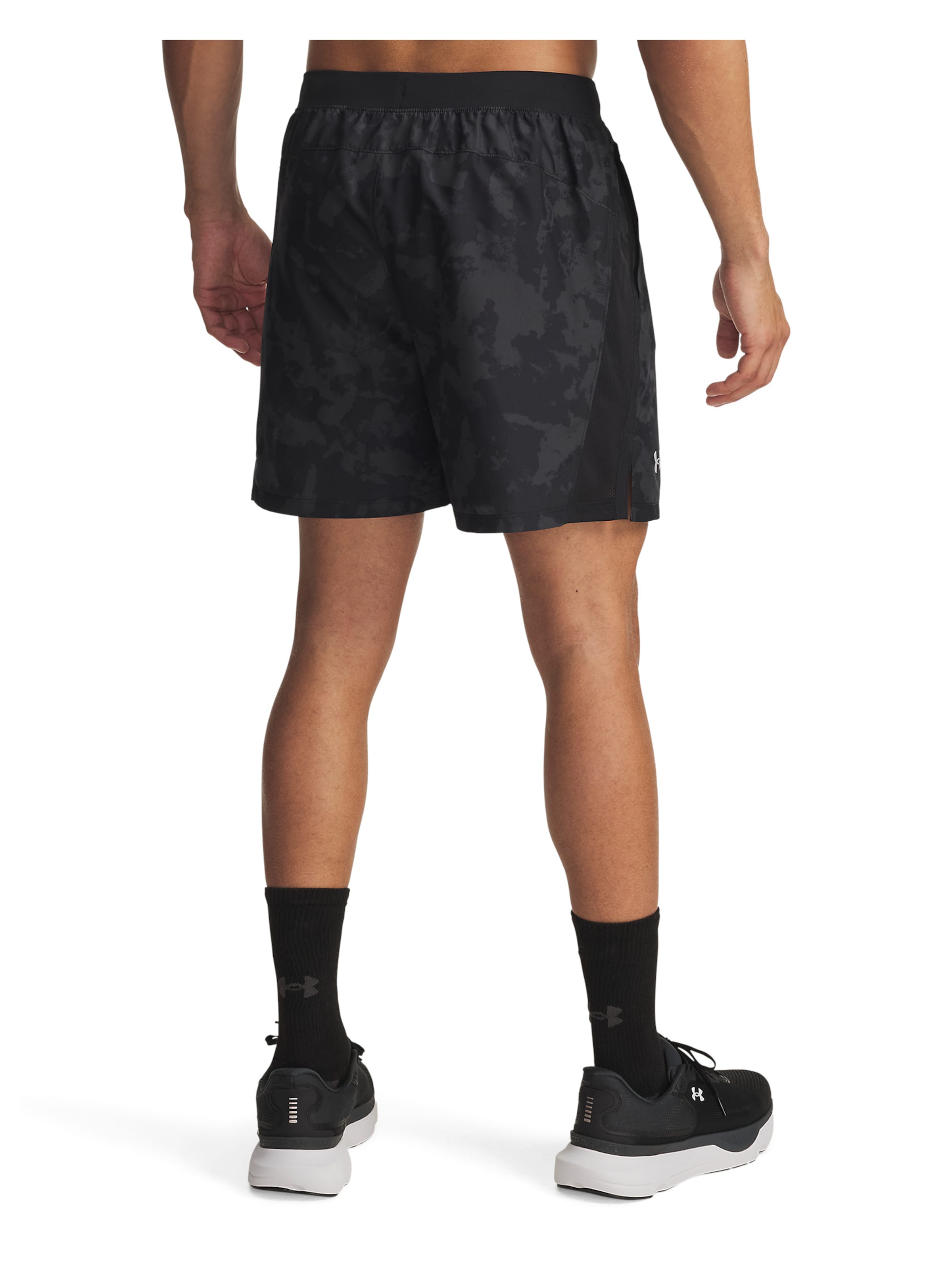 UNDER ARMOUR Regular Sportbroek 'Launch 7' in Grijs