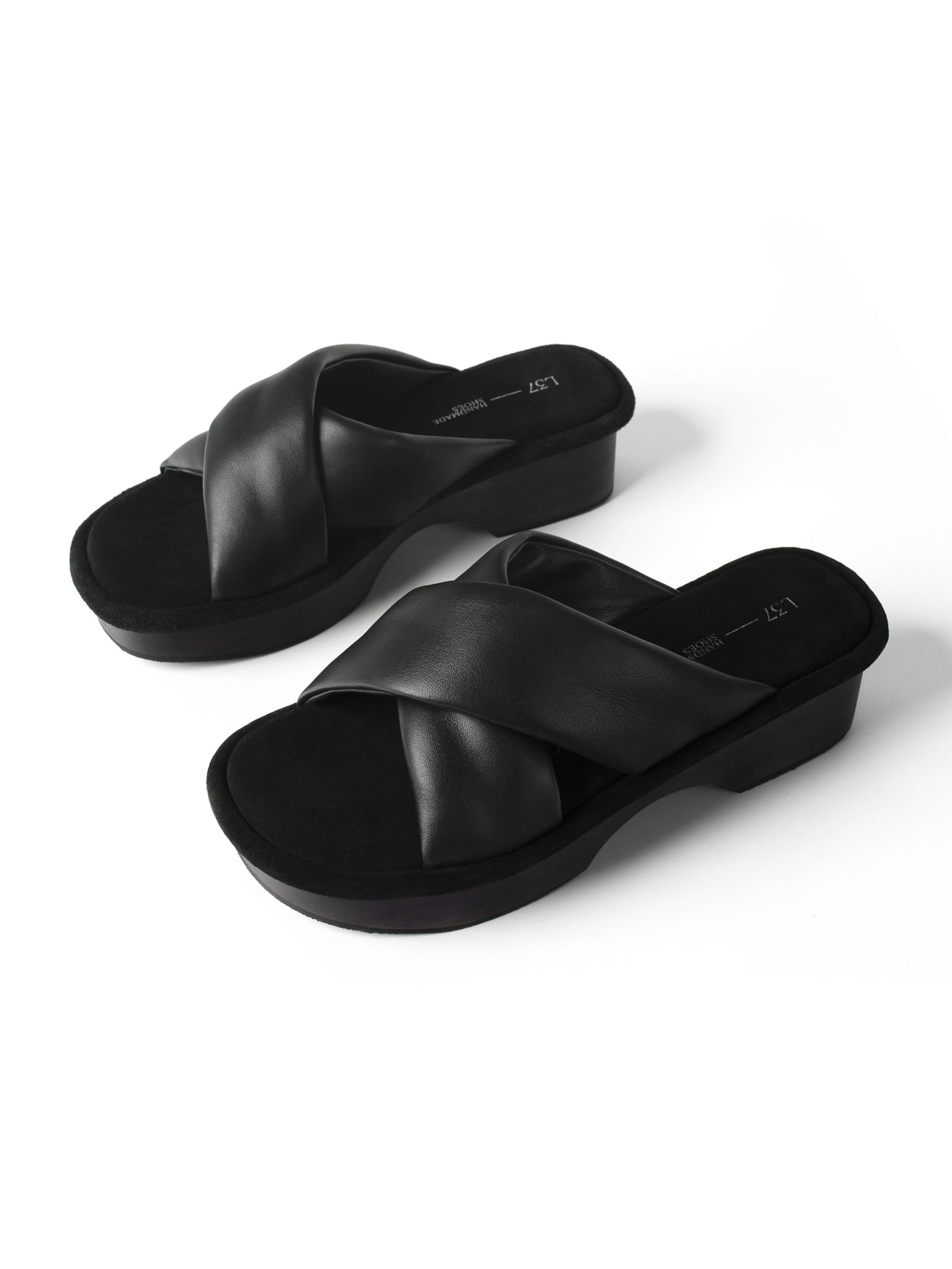 L37 HANDMADE SHOES - Zapatos abiertos 'MOON OVER TOKYO' en negro