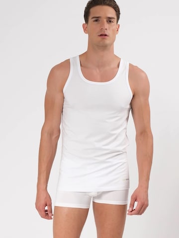 Maillot de corps Blackspade en blanc : devant