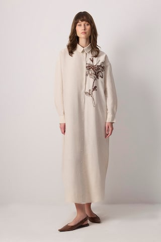 Robe de soirée Touche Prive en beige : devant