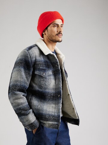 LEVI'S ® Tussenjas in Grijs: voorkant