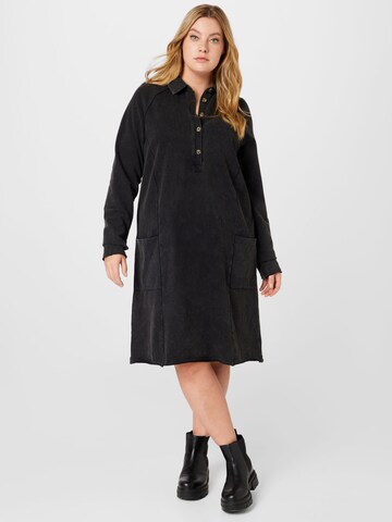 Zizzi - Vestido camisero 'BRIEL' en negro: frente