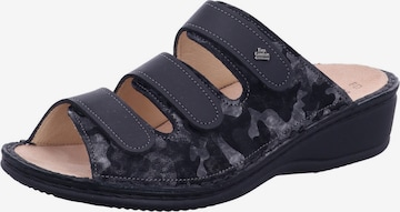 Finn Comfort Pantolette in Schwarz: Vorderseite