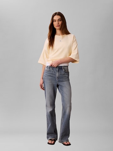 Calvin Klein Jeans Regular T-Shirt in Gelb
