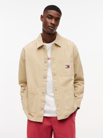 Tommy Jeans Демисезонная куртка 'ESSENTIAL' в Бежевый: спереди