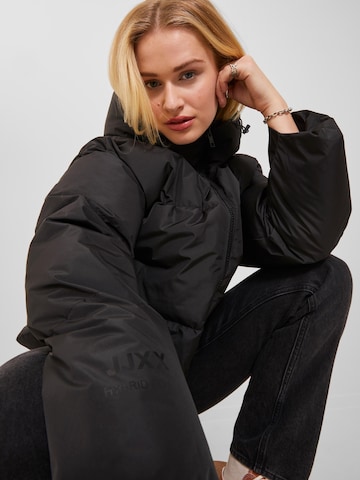 Veste mi-saison 'MISTY' JJXX en noir