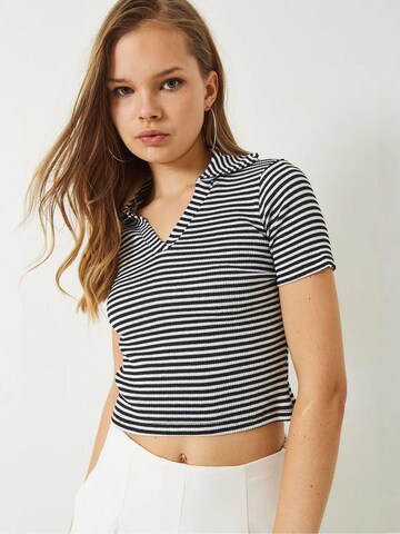 Maglietta di Bianco Lucci in nero: frontale