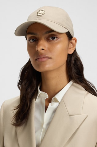 BOSS Pet 'Ari' in Beige