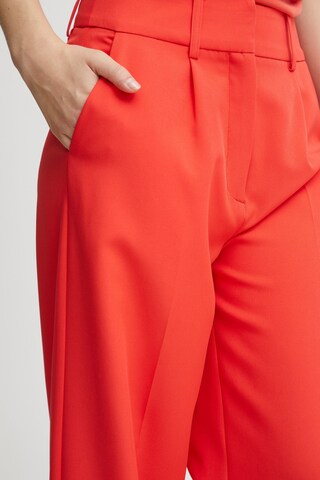 Wide Leg Pantalon à plis 'lexi' ICHI en rouge