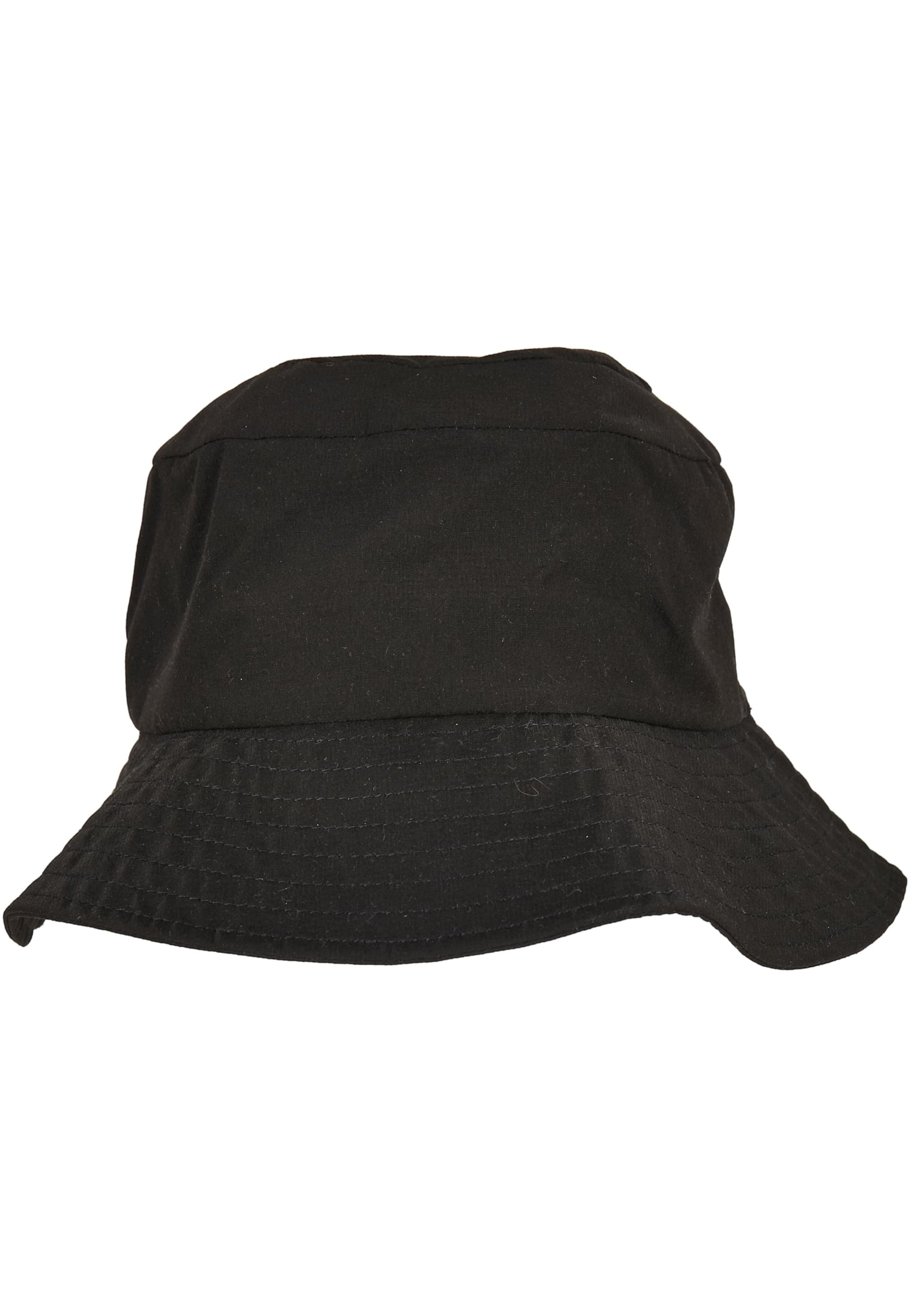 Cappello di Flexfit in nero: frontale
