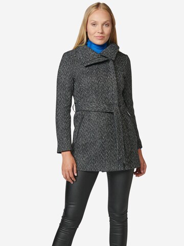 KOROSHI Between-seasons coat in Black: front