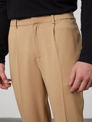 DAN FOX APPAREL Regular Hose 'Milan' in Beige