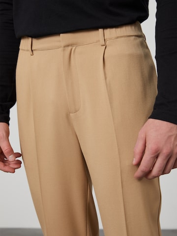 DAN FOX APPAREL Regular Pleated Pants 'Milan' in Beige