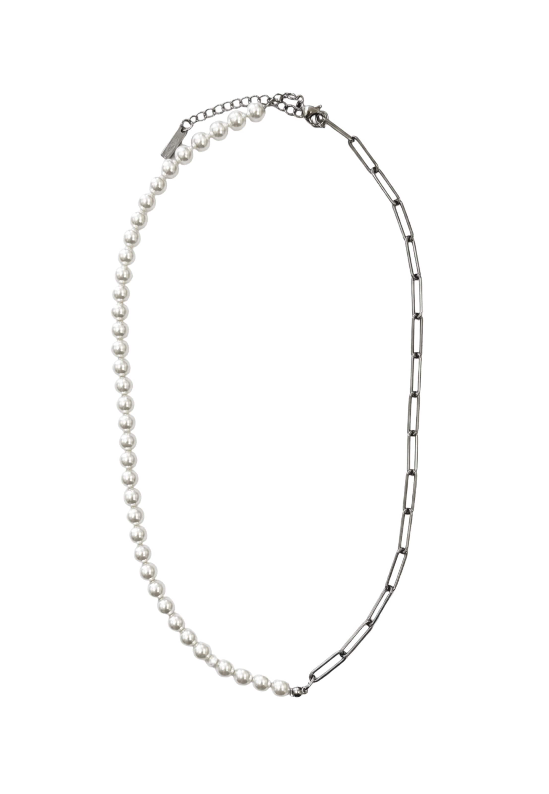 Fainz Necklace in Silver: front